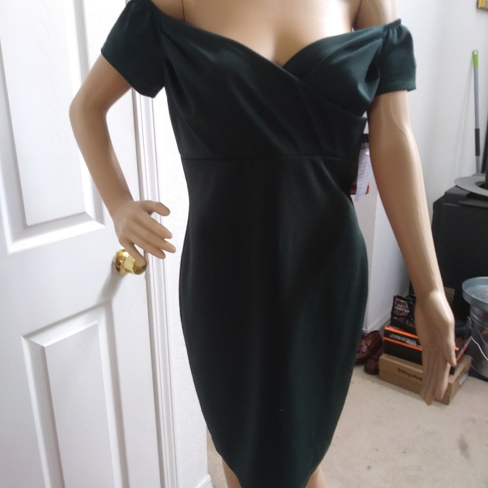NWT Bebe Off Shoulder Hunter Green Scuba Midi Dres
